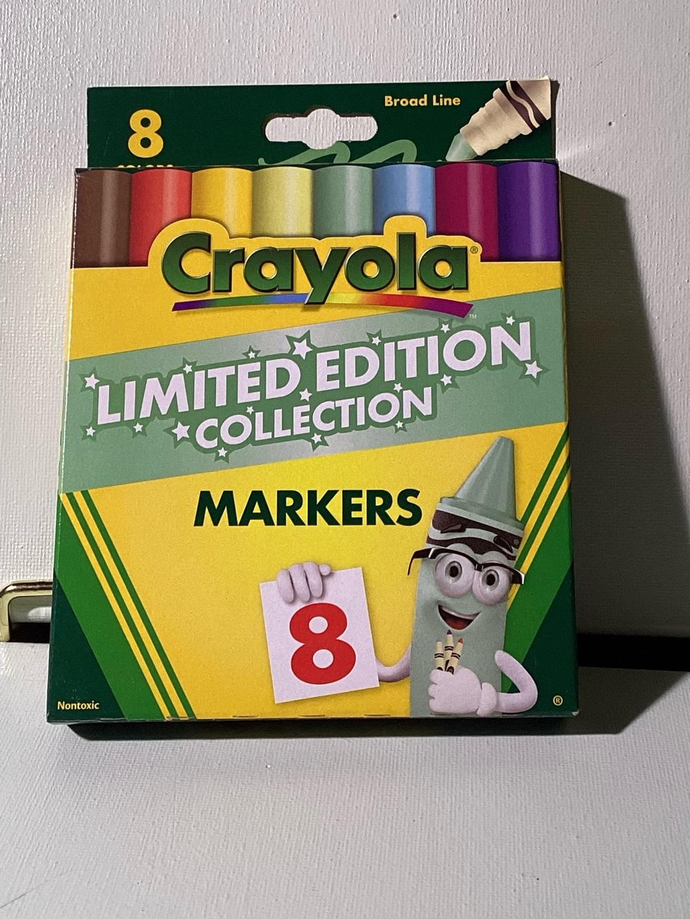 Crayola Retired Crayon Colors Limited Edition 8 Broad Line Markers NEW